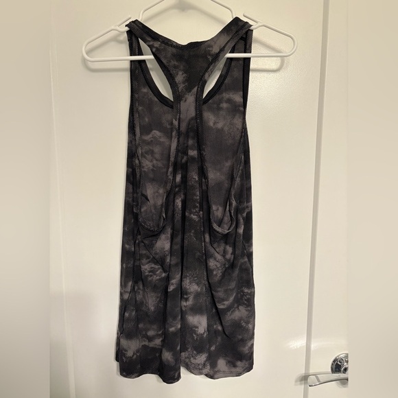 Athleta Ultimate Train Racerback Tank Top Nebula Digital Size XL - Picture 5 of 10